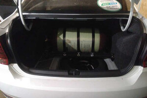 Примеры установки ГБО - Volkswagen Polo 1.6 (Изображение № 3)