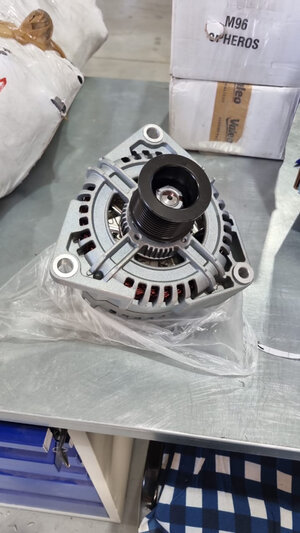 Генератор 1002015706, 612600090816